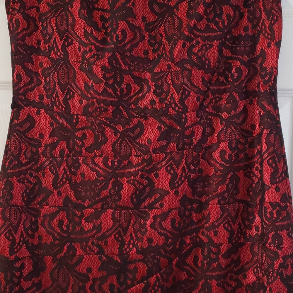 Dress - Picture 4 of 9